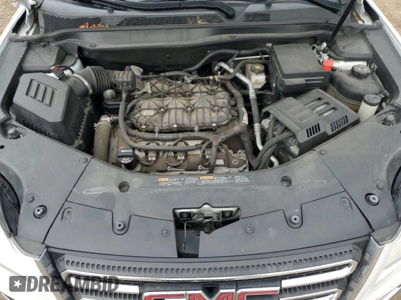 2016 GMC Terrain SLT z VIN 2GKFLPE32G6209310, wystawiony jako Copart lot #56629105 z przebiegiem 131 509 mil mil oraz Szkoda całkowita • Salvage title. Historia ofert i sprzedaży dostępna na DreamBid. Obrazek 12.