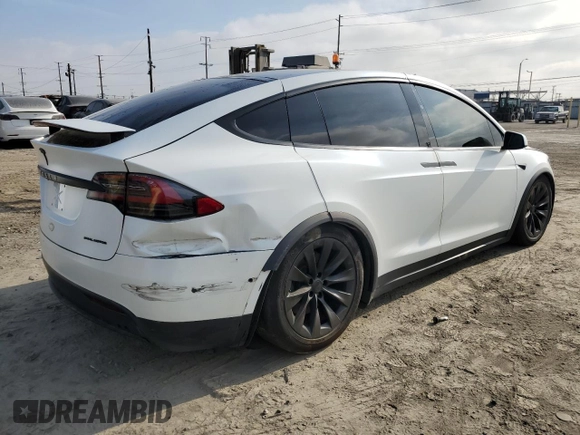 2021 Tesla Model X Long Range Plus with VIN 5YJXCBE22MF311576, listed as a Copart auction lot 53541595 with 83,137 mi miles and Salvage Title. Bid and sale history available at carsss.com. Image 3.