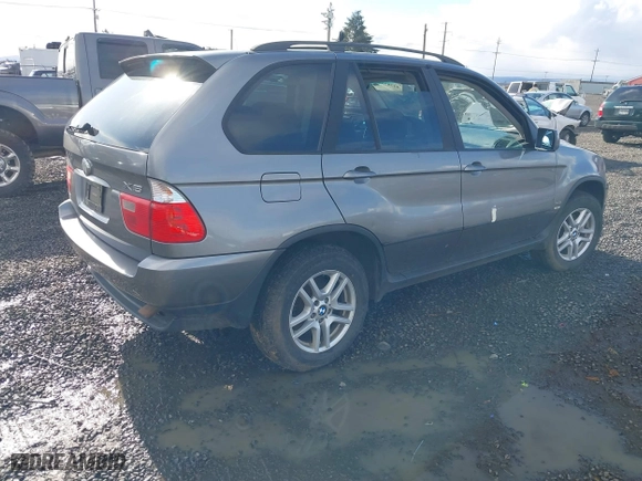 2004 BMW X5 3.0i with VIN 5UXFA13574LU36237, listed as a IAAI auction lot 41787350 with 1 mi miles. Bid and sale history available at carsss.com. Image 4.