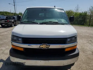 2020 Chevrolet Express Passenger LT z VIN 1GAZGPFP1L1268224, wystawiony jako Copart lot #54132585 z przebiegiem 200 621 mil mil oraz Tytuł czysty. Historia ofert i sprzedaży dostępna na DreamBid. Obrazek 5.