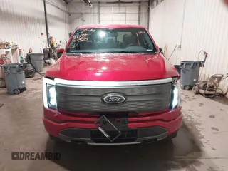 2022 Ford F-150 Lightning Pro с VIN 1FT6W1EV2NWG01661, выставлен на аукционе IAAI как лот 41785750 с пробегом 21 156 миль миль и . История ставок и продаж доступна на DreamBid. Изображение 13.