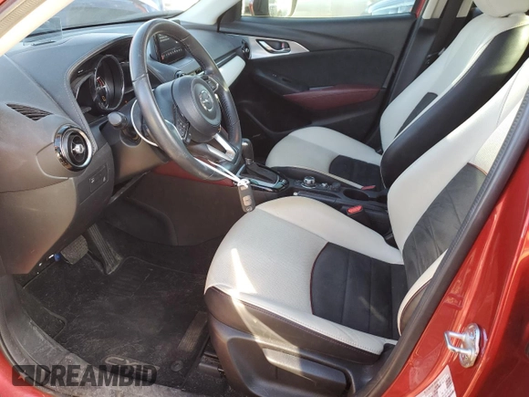 2018 Mazda CX-3 Grand Touring z VIN JM1DKFD79J0313779, wystawiony jako Copart lot #49120125 z przebiegiem 40 703 mil mil oraz Szkody całkowita. Historia ofert i sprzedaży dostępna na DreamBid. Obrazek 7.
