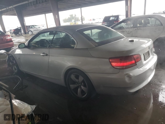 2007 BMW 3 Series 328i с VIN WBAWR335X7P150172, выставлен на аукционе Copart как лот 85607964 с пробегом 114 878 миль миль и Списание • Salvage title. История ставок и продаж доступна на DreamBid. Изображение 2.