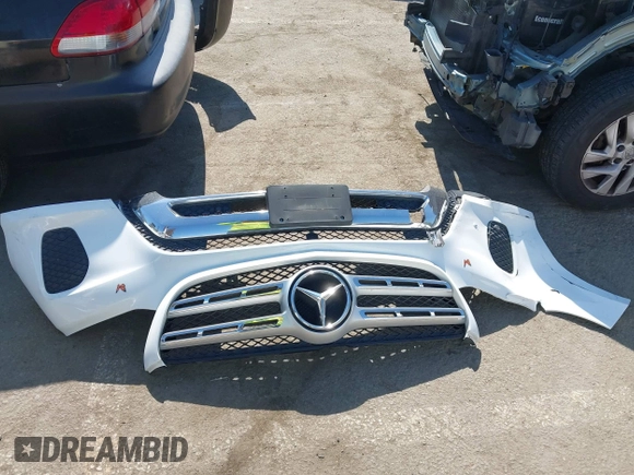 2017 Mercedes-Benz GLS 450 with VIN 4JGDF6EE5HA804884, listed as a IAAI auction lot 42357294 with 109,959 mi miles and . Bid and sale history available at DreamBid. Image 12.