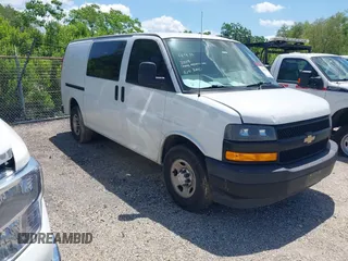 2019 Chevrolet Express Cargo with VIN 1GCWGAFG8K1365250, listed as a IAAI auction lot 42107432 with 192,055 mi miles. Bid and sale history available at carsss.com. Image 1.