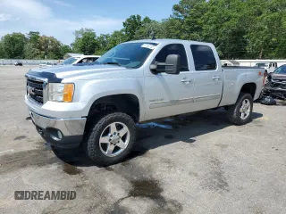 2011 GMC Sierra 2500HD SLT with VIN 1GT121C80BF172678, listed as a Copart auction lot 57162135 with 226,428 mi miles and Salvage title. Bid and sale history available at DreamBid. Image 1.
