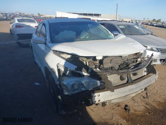 2015 Nissan Altima 2.5 with VIN 1N4AL3AP2FN917886, listed as a IAAI auction lot 41722769 with 122,430 mi miles. Bid and sale history available at carsss.com. Image 1.