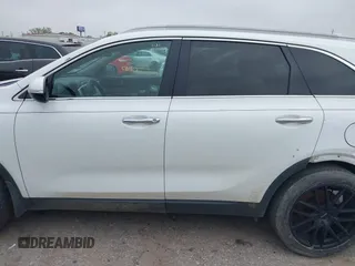 2016 Kia Sorento LX with VIN 5XYPG4A37GG055639, listed as a IAAI auction lot 41888968 with 140,431 mi miles. Bid and sale history available at carsss.com. Image 14.