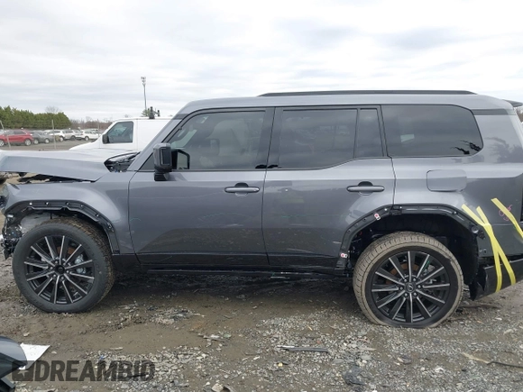 2024 Lexus GX 550 Luxury z VIN JTJVBCDXXR5020312, wystawiony jako IAAI lot #41125655 z przebiegiem 422 mil mil oraz . Historia ofert i sprzedaży dostępna na DreamBid. Obrazek 14.