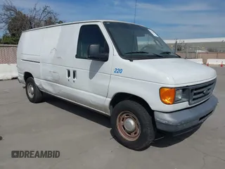 2006 Ford Econoline Cargo with VIN 1FTRE14W36DA54648, listed as a IAAI auction lot 41771606 with 137,152 mi miles. Bid and sale history available at carsss.com. Image 1.