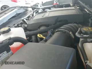 2022 Chevrolet Silverado 1500 RST z VIN 3GCUDEET3NG588260, wystawiony jako IAAI lot #42844705 z przebiegiem 49 604 mil mil oraz . Historia ofert i sprzedaży dostępna na DreamBid. Obrazek 20.