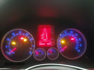 2008 Volkswagen GTI z VIN WVWGD71K28W337242, wystawiony jako Copart lot #57894785 z przebiegiem 206 014 mil mil oraz Szkoda całkowita • Salvage title. Historia ofert i sprzedaży dostępna na DreamBid. Obrazek 9.