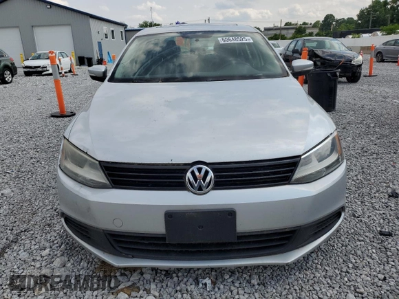 2012 Volkswagen Jetta SE with VIN 3VWDP7AJ5CM301844, listed as a Copart auction lot 60648525 with 204,031 mi miles and Clean title. Bid and sale history available at DreamBid. Image 5.