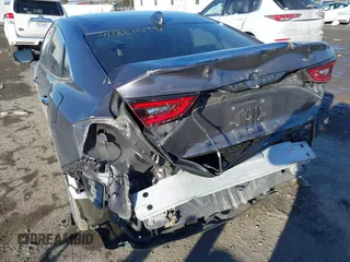 2022 Honda Insight Touring with VIN 19XZE4F99NE008697, listed as a IAAI auction lot 41381095 with 59,310 mi miles and . Bid and sale history available at DreamBid. Image 6.
