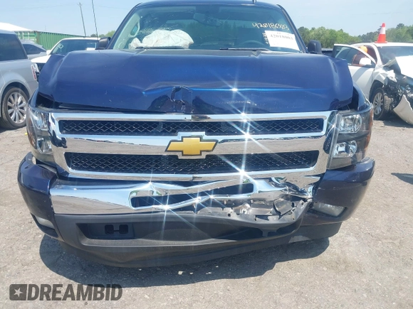 2011 Chevrolet Silverado 1500 LT with VIN 1GCRCSE08BZ413513, listed as a IAAI auction lot 42018003 with 83,436 mi miles and . Bid and sale history available at DreamBid. Image 6.
