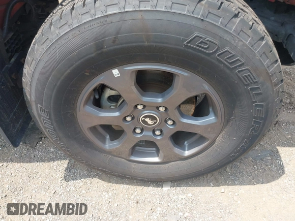 2023 Ford Bronco z VIN 1FMDE5BH8PLB24394, wystawiony jako IAAI lot #42449638 z przebiegiem 96 046 mil mil oraz . Historia ofert i sprzedaży dostępna na DreamBid. Obrazek 12.