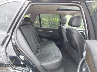 2016 BMW X5 xDrive35i z VIN 5UXKR0C59G0S89653, wystawiony jako IAAI lot #42300682 z przebiegiem 130 059 mil mil oraz . Historia ofert i sprzedaży dostępna na DreamBid. Obrazek 8.