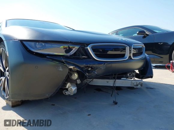 2017 BMW i8 with VIN WBY2Z2C36HV676644, listed as a IAAI auction lot 40525323 with 29,962 mi miles. Bid and sale history available at carsss.com. Image 6.