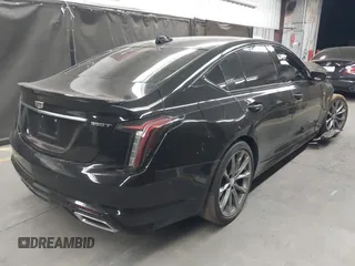 2020 Cadillac CT5 Sport z VIN 1G6DP5RK5L0121306, wystawiony jako IAAI lot #42097468 z przebiegiem 38 841 mil mil oraz . Historia ofert i sprzedaży dostępna na DreamBid. Obrazek 4.