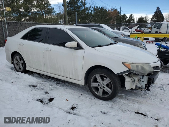 2014 Toyota Camry L with VIN 4T1BF1FK5EU826828, listed as a Copart auction lot 41775615 with 148,949 mi miles and Salvage Title. Bid and sale history available at DreamBid. Image 4.