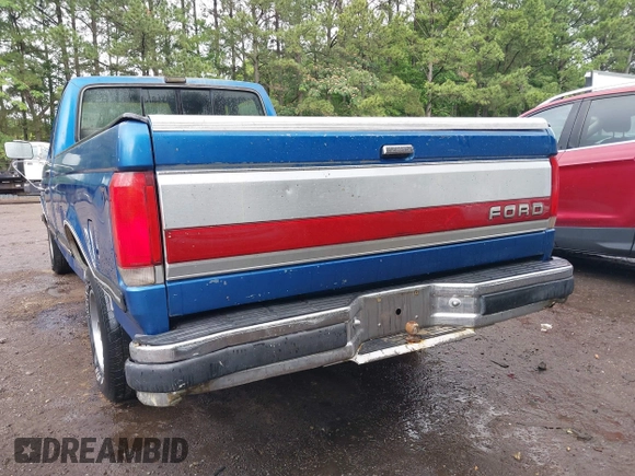 1990 Ford F-150 z VIN 1FTEF15N5LNB22374, wystawiony jako IAAI lot #42443032 z przebiegiem 97 868 mil mil oraz . Historia ofert i sprzedaży dostępna na DreamBid. Obrazek 6.