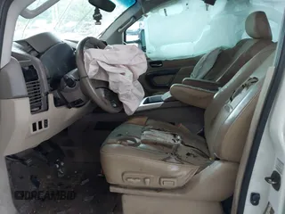 2015 Nissan Titan SV z VIN 1N6BA0ED1FN502929, wystawiony jako IAAI lot #42431227 z przebiegiem 138 394 mil mil oraz . Historia ofert i sprzedaży dostępna na DreamBid. Obrazek 5.
