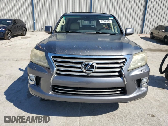 2013 Lexus LX 570 z VIN JTJHY7AX0D4112762, wystawiony jako Copart lot #47033775 z przebiegiem 188 568 mil mil oraz Czysty tytuł • Clean title. Historia ofert i sprzedaży dostępna na DreamBid. Obrazek 5.