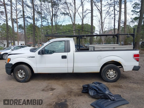 2013 Ford F-150 XL with VIN 1FTMF1CM1DKG42371, listed as a IAAI auction lot 41848686 with 237,623 mi miles and . Bid and sale history available at carsss.com. Image 15.