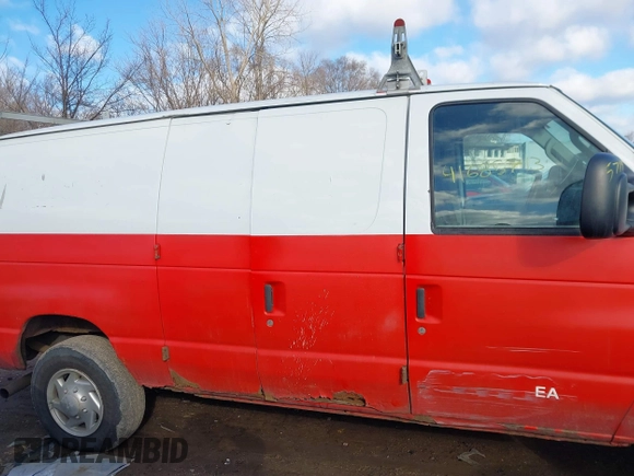 2011 Ford Econoline Cargo Commercial with VIN 1FTSE3ELXBDB31009, listed as a IAAI auction lot 41685713 with 249,589 mi miles. Bid and sale history available at carsss.com. Image 13.