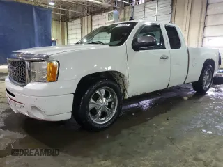 2010 GMC Sierra 1500 with VIN 1GTSCUEA8AZ285441, listed as a Copart auction lot 47299465 with 185,219 mi miles and Salvage Title. Bid and sale history available at DreamBid. Image 1.