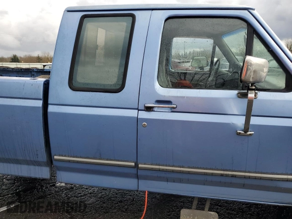 1997 Ford F-250 with VIN 1FTHX25G4VEB43348, listed as a Copart auction lot 45430655 with 180,279 mi miles and Salvage title. Bid and sale history available at DreamBid. Image 10.