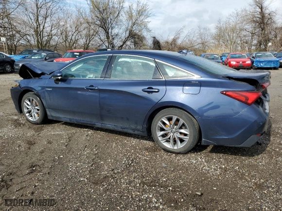 2019 Toyota Avalon Hybrid Limited with VIN 4T1B21FB7KU009366, listed as a Copart auction lot 46739045 with 70,832 mi miles and Salvage Title. Bid and sale history available at carsss.com. Image 2.