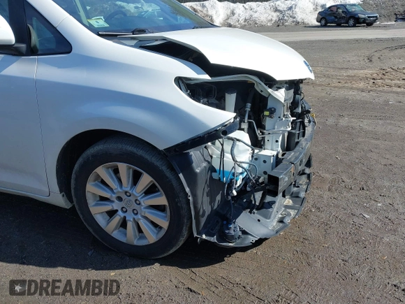 2015 Toyota Sienna Ltd with VIN 5TDDK3DC2FS119465, listed as a IAAI auction lot 41683789 with 155,981 mi miles. Bid and sale history available at carsss.com. Image 19.