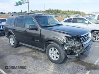 2008 Ford Explorer XLT with VIN 1FMEU73E98UA62801, listed as a IAAI auction lot 42096409 with 156,209 mi miles. Bid and sale history available at carsss.com. Image 1.