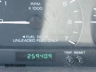 2000 Dodge Caravan SE with VIN 2B4GP44G4YR711580, listed as a IAAI auction lot 42367522 with 259,409 mi miles and . Bid and sale history available at DreamBid. Image 16.