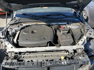 2017 Volvo S90 Momentum z VIN YV1102AK3H1011655, wystawiony jako Copart lot #63753612 z przebiegiem 46 425 mil mil oraz . Historia ofert i sprzedaży dostępna na DreamBid. Obrazek 7.