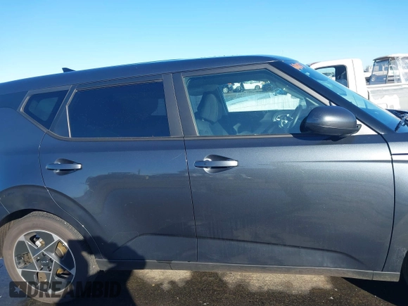 2024 Kia Soul EX with VIN KNDJ33AU7R7921392, listed as a IAAI auction lot 41496507 with 4,526 mi miles. Bid and sale history available at carsss.com. Image 14.