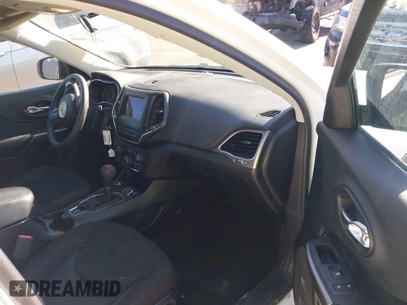 2020 Jeep Cherokee Latitude with VIN 1C4PJMCB0LD502665, listed as a IAAI auction lot 42165000 with 65,159 mi miles and . Bid and sale history available at DreamBid. Image 5.