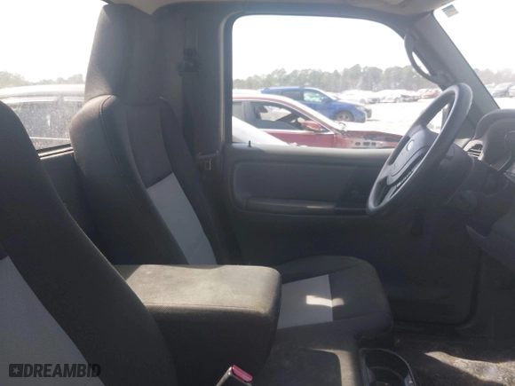 2005 Ford Ranger XL with VIN 1FTYR10U05PA30440, listed as a IAAI auction lot 41832729 with 201,888 mi miles. Bid and sale history available at carsss.com. Image 8.