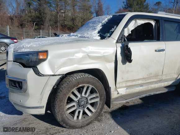 2017 Toyota 4Runner SR5 with VIN JTEBU5JR4H5472980, listed as a IAAI auction lot 41344927 with 110,712 mi miles. Bid and sale history available at carsss.com. Image 6.