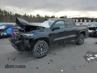 2024 Chevrolet Colorado 4WD Z71 with VIN 1GCPTDEK5R1118964, listed as a Copart auction lot 82744504 with 11,090 mi miles and Salvage Title. Bid and sale history available at carsss.com. Image 1.