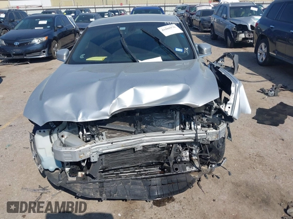 2018 Lincoln Continental Premiere z VIN 1LN6L9PK5J5603376, wystawiony jako IAAI lot #41880976 z przebiegiem Nie podano mil oraz . Historia ofert i sprzedaży dostępna na DreamBid. Obrazek 11.