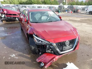 2020 Nissan Altima 2.5 SL with VIN 1N4BL4EW6LC142933, listed as a IAAI auction lot 40785653 with 26,097 mi miles. Bid and sale history available at carsss.com. Image 1.