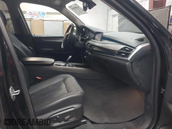 2014 BMW X5 xDrive35d z VIN 5UXKS4C58E0J94039, wystawiony jako IAAI lot #41895340 z przebiegiem 122 191 mil mil oraz . Historia ofert i sprzedaży dostępna na DreamBid. Obrazek 5.