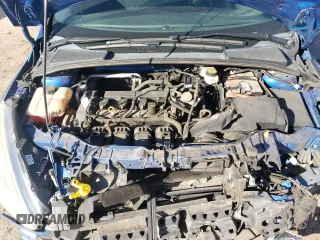 2018 Ford Focus SE z VIN 1FADP3F2XJL327387, wystawiony jako Copart lot #46927835 z przebiegiem 61 707 mil mil oraz Szkoda całkowita • Salvage title. Historia ofert i sprzedaży dostępna na DreamBid. Obrazek 13.