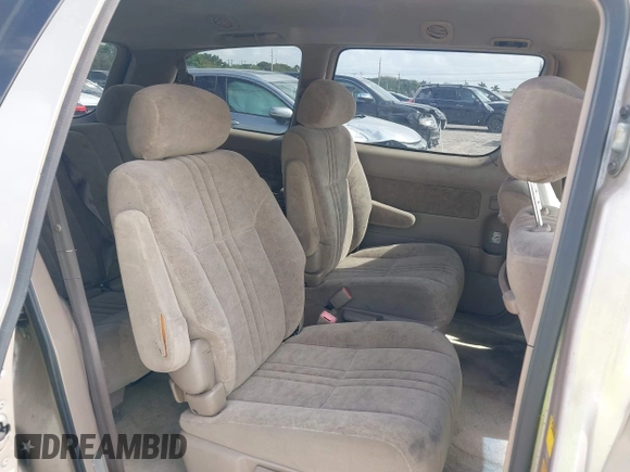 2002 Toyota Sienna LE with VIN 4T3ZF13C02U475406, listed as a IAAI auction lot 41971828 with 226,378 mi miles. Bid and sale history available at carsss.com. Image 8.