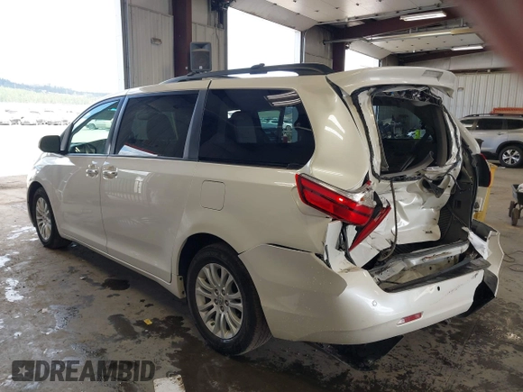2017 Toyota Sienna XLE Auto Access Seat with VIN 5TDYZ3DC7HS874630, listed as a IAAI auction lot 42027737 with 122,952 mi miles. Bid and sale history available at carsss.com. Image 3.