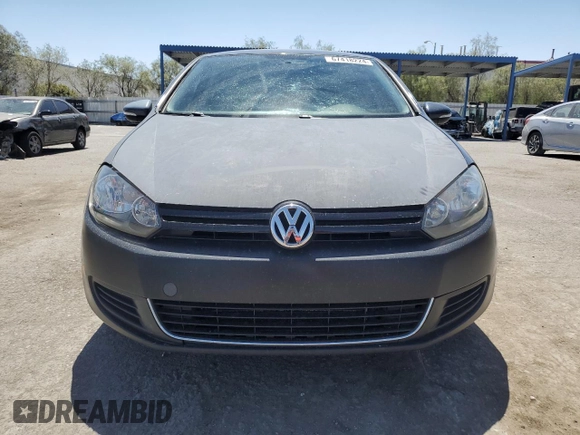 2014 Volkswagen Golf с VIN WVWDB7AJ7EW001565, выставлен на аукционе Copart как лот 67418224 с пробегом 70 169 миль миль и Списание • Salvage title. История ставок и продаж доступна на DreamBid. Изображение 5.