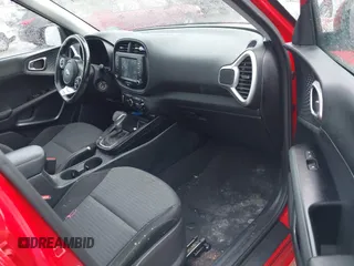2021 Kia Soul GT-Line with VIN KNDJ63AU3M7129790, listed as a IAAI auction lot 41583031 with 56,100 mi miles and . Bid and sale history available at DreamBid. Image 5.
