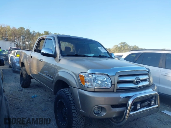 2006 Toyota Tundra SR5 with VIN 5TBET34196S519709, listed as a IAAI auction lot 41880138 with 325,523 mi miles. Bid and sale history available at carsss.com. Image 13.